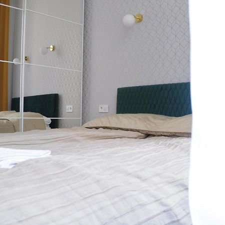 Glamorous Apartment Old Town Cracow คราคูฟ ภายนอก รูปภาพ