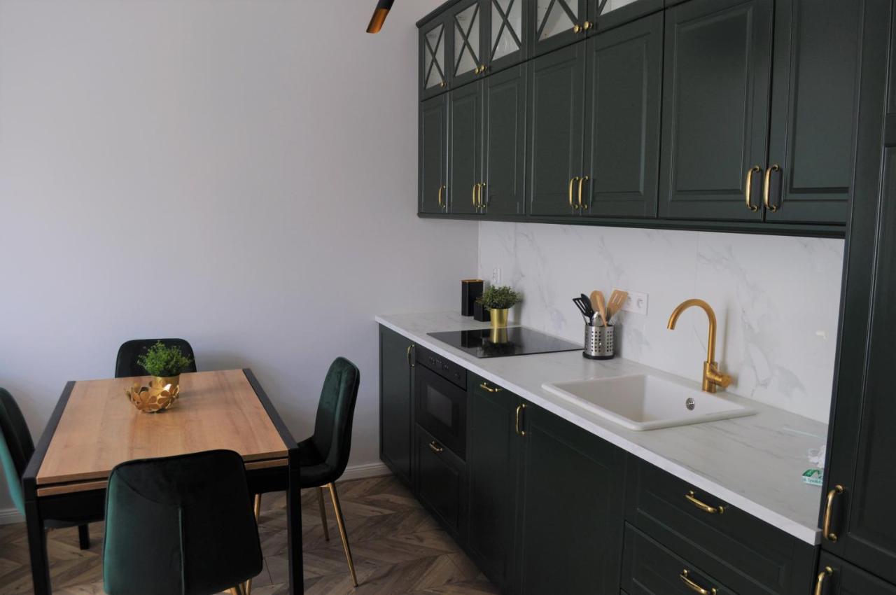 Glamorous Apartment Old Town Cracow คราคูฟ ภายนอก รูปภาพ